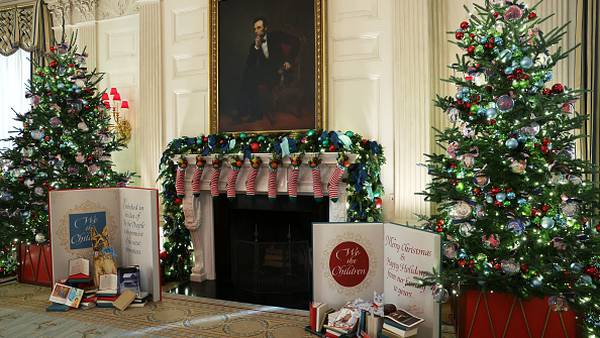 Photos: White House unveils Christmas decorations