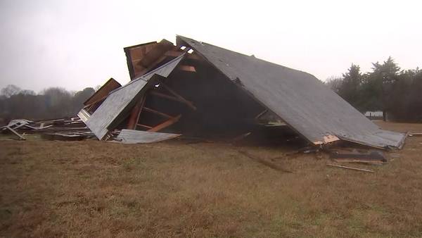 DeSoto County homeowner recounts tornado ripping through his barn