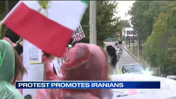 Hundreds protest Iranian regime along Poplar Avenue