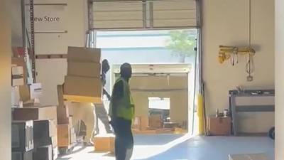 Thieves steal Nike merchandise from Memphis warehouse, employees fight back