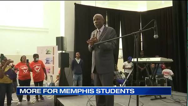 WATCH: Social activist educator stops by Memphis to issue warning about urban schools