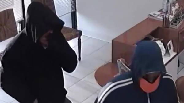 WATCH: Robbery at Classic Nails