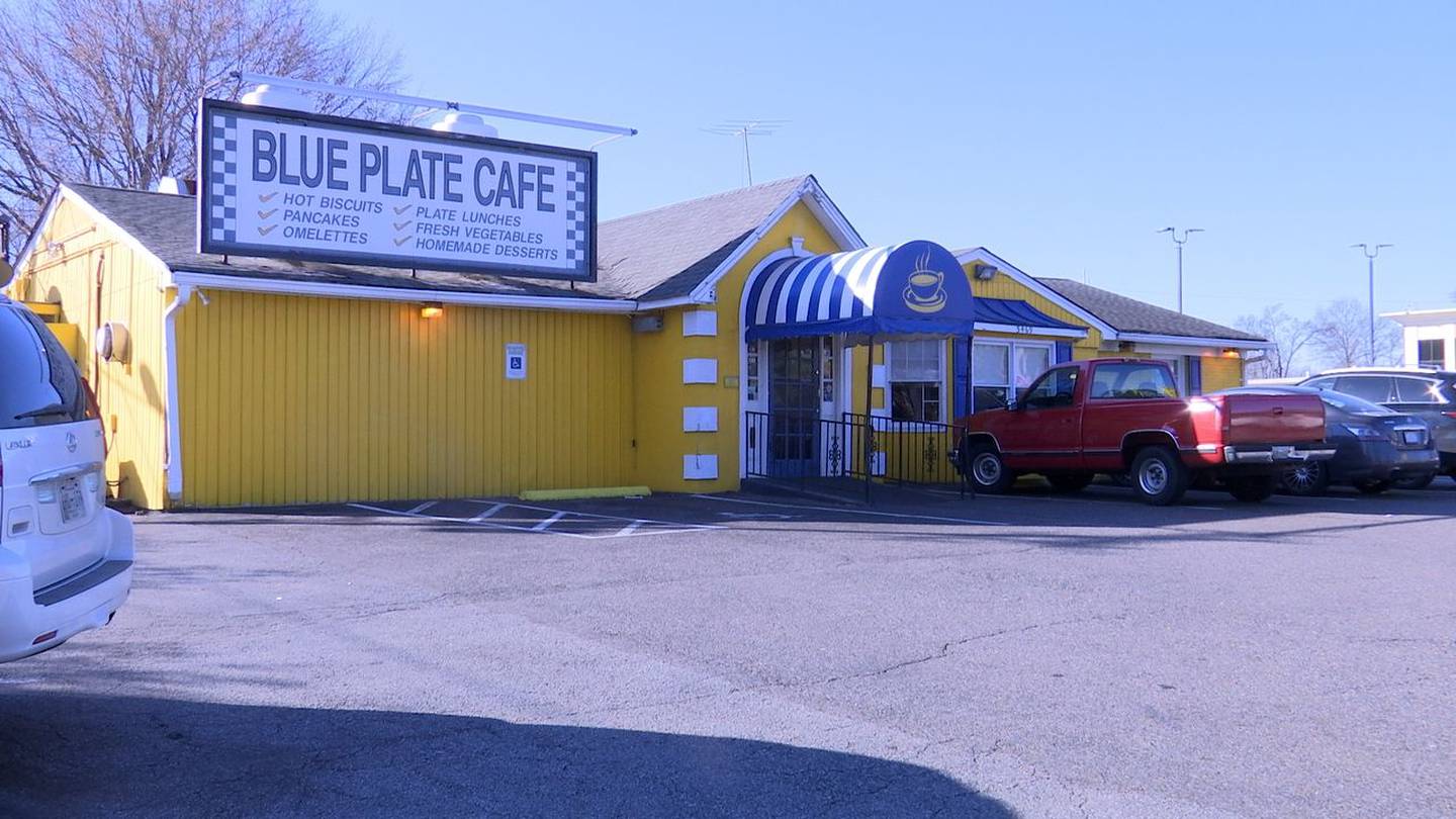 Emotions raw as Blue Plate Café closes its doors Sunday
