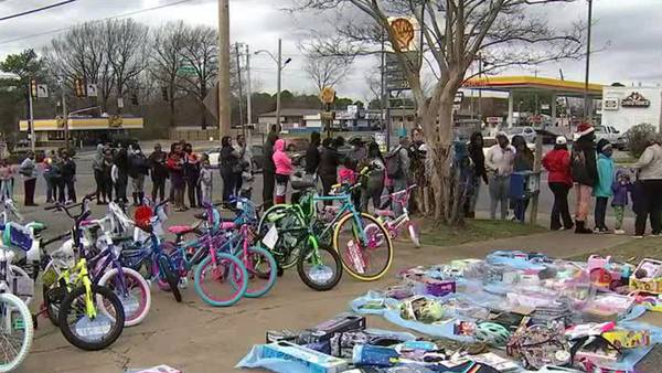 Toy drive is huge success after thousands of dollars in toys for kids were stolen before Christmas