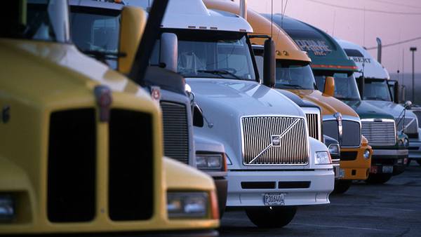 Federal program to allow teenagers to drive big rigs