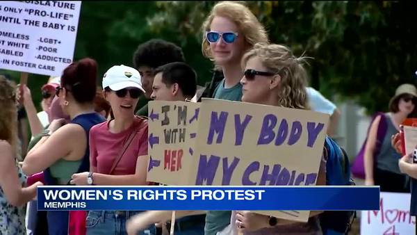 WATCH: Protesters supporting abortion group together in downtown Memphis