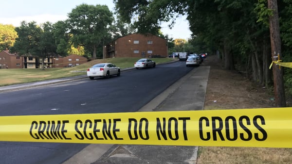 Shooting at Raleigh apartment complex leaves man dead, police say