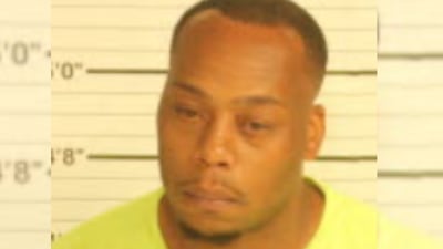 Man arrested for drag racing told Memphis police he just had to go to the bathroom, records show