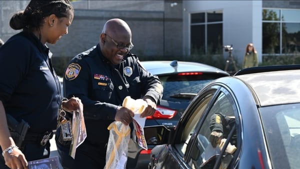 MPD holds wheel lock giveaway in response to rise in car thefts 