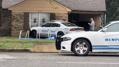 PHOTOS: Memphis Police car crashes into house