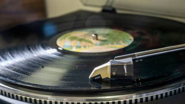 Alabama restaurant sued for copyright infringement of 9 classic songs